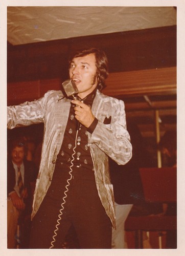 Original photo pop - , singer
